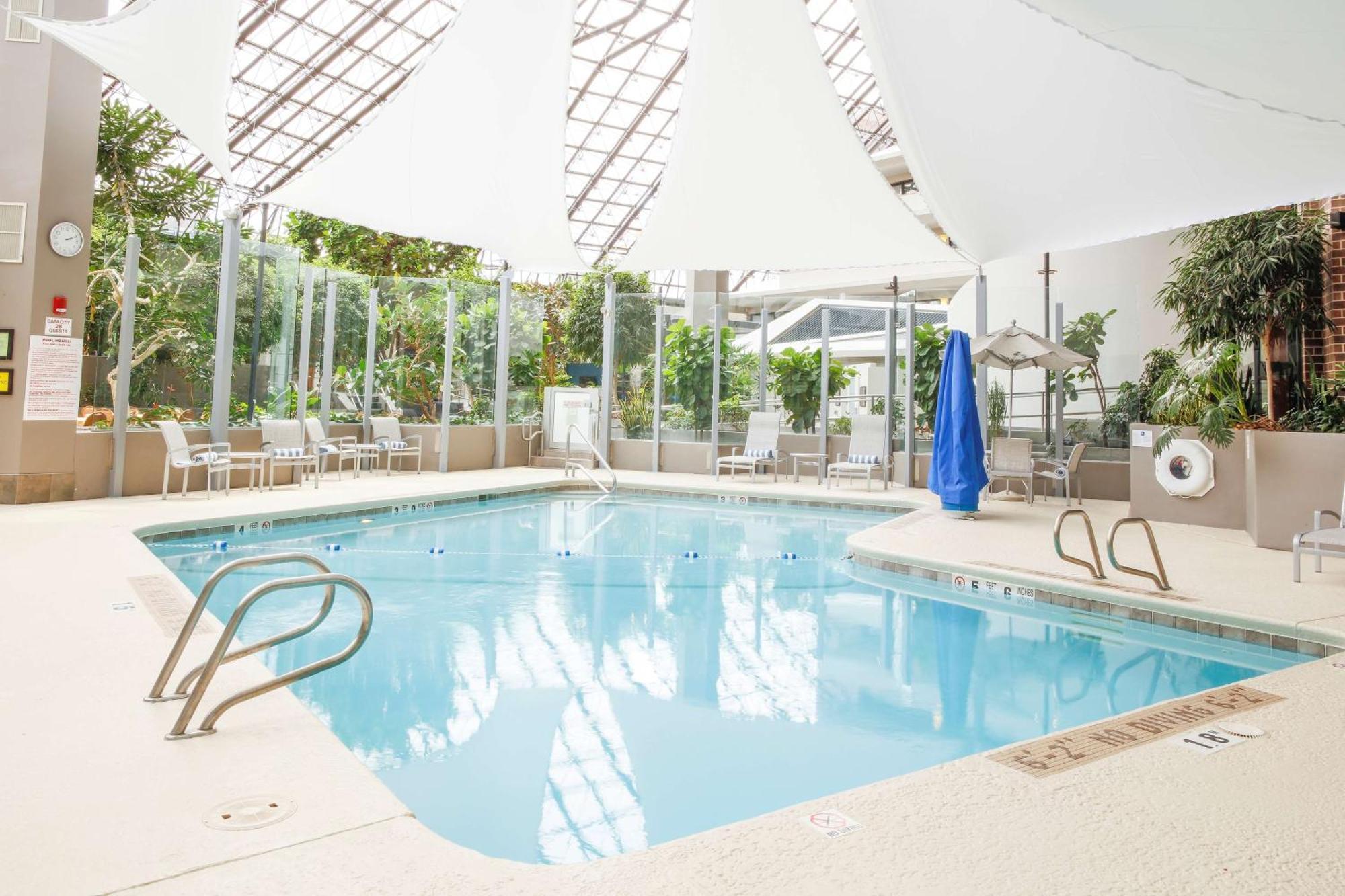 Doubletree By Hilton Rochester Henrietta Exterior foto