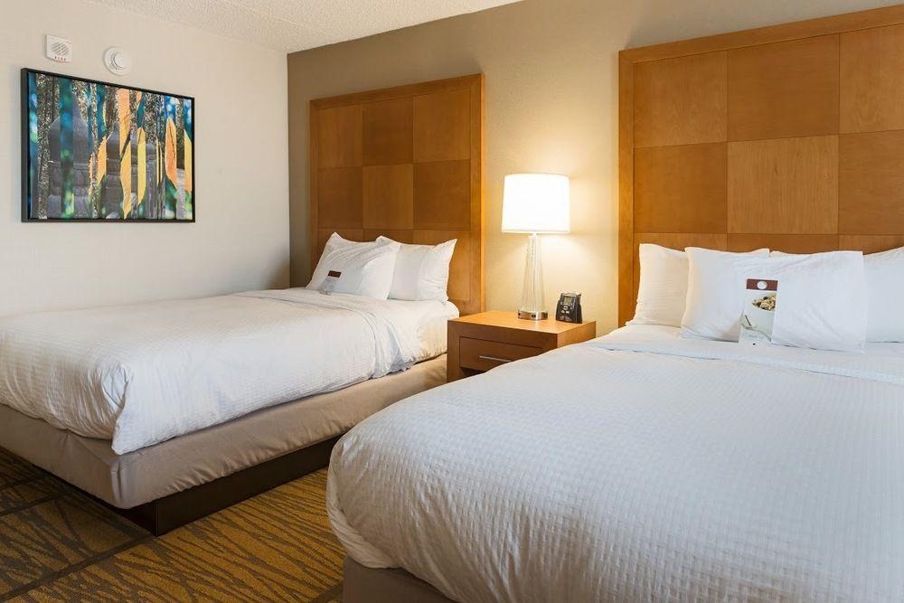 Doubletree By Hilton Rochester Henrietta Exterior foto