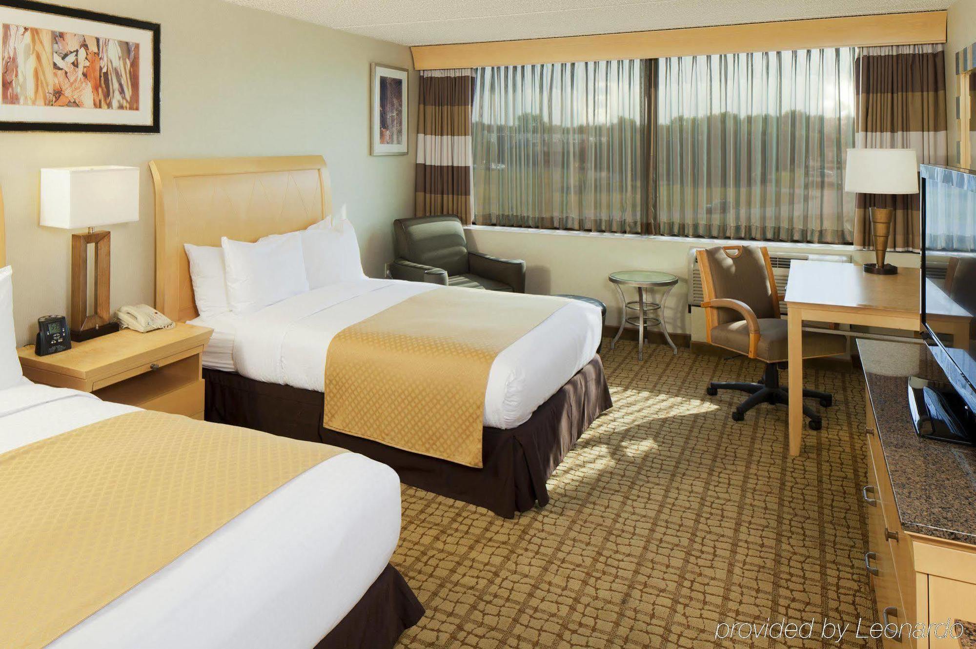 Doubletree By Hilton Rochester Henrietta Exterior foto